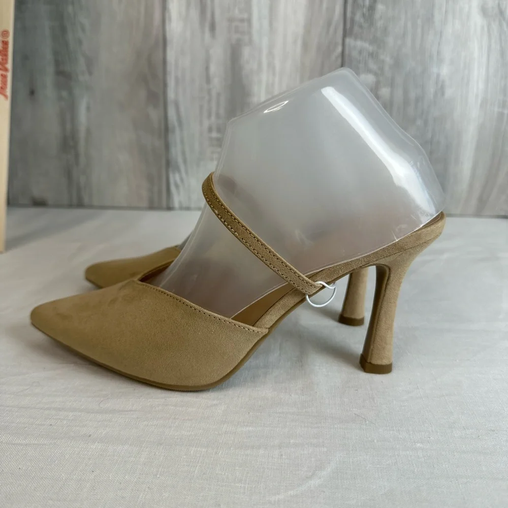Flawed Chic Tan Women's Heels - Picture 1 of 6